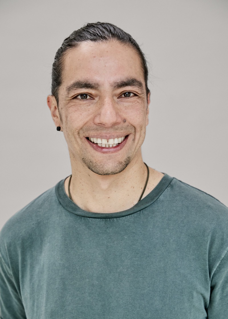 Luis Fernando De La Torre Delgado, studio portrait